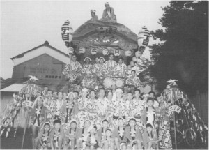 諏訪八幡神社祭礼　最後の九月祭り（昭和四十六年）　現在のJAいるま野倉庫